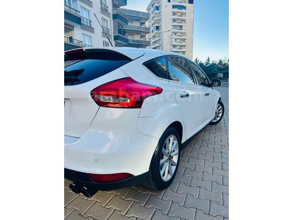 Galeriden Ford Focus 1.6 Titanium otomatik 2015 Model Şanlıurfa