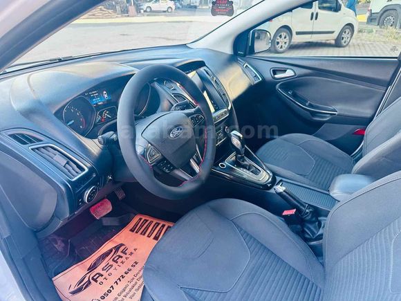 Galeriden Ford Focus 1.6 Titanium otomatik 2015 Model Şanlıurfa