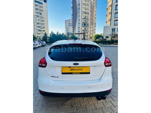 Galeriden Ford Focus 1.6 Titanium otomatik 2015 Model Şanlıurfa