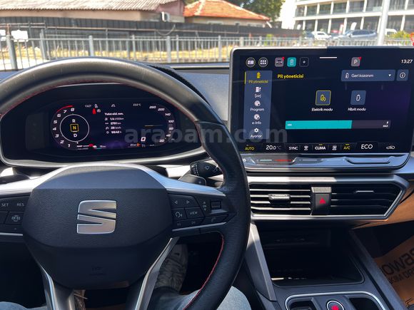 Sahibinden Seat Leon 1.5 eHybrid FR 2025 Model 