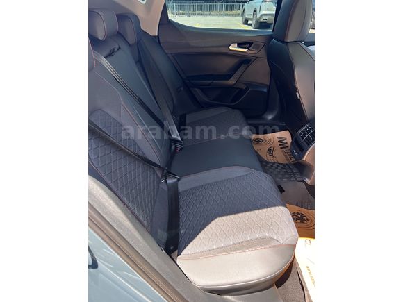Sahibinden Seat Leon 1.5 eHybrid FR 2025 Model 