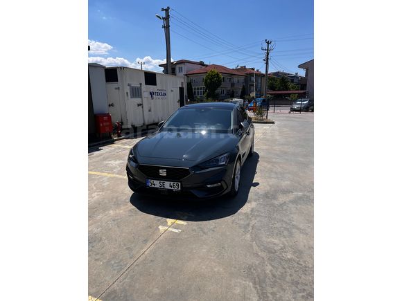 Sahibinden Seat Leon 1.5 eHybrid FR 2025 Model 