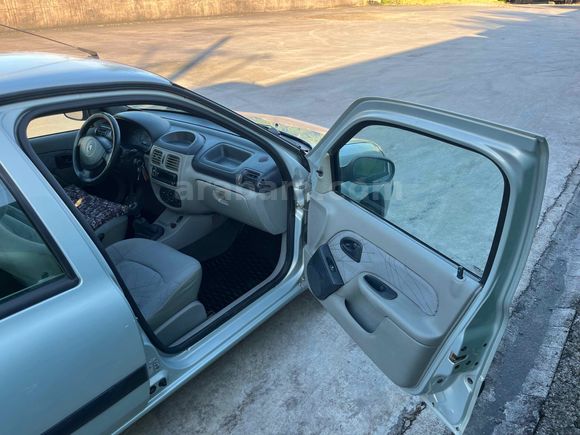 Galeriden Renault Clio 1.4 Authentique 2004 Model Yozgat
