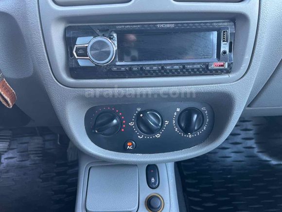 Galeriden Renault Clio 1.4 Authentique 2004 Model Yozgat