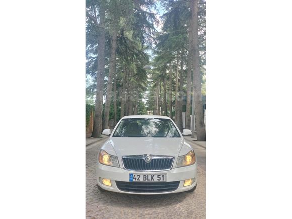 Skoda Octavia 1.6 TDI Elegance CR DSG 2011 Modell