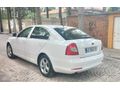 Skoda Octavia 1.6 TDI Elegance CR DSG 2011 Modell
