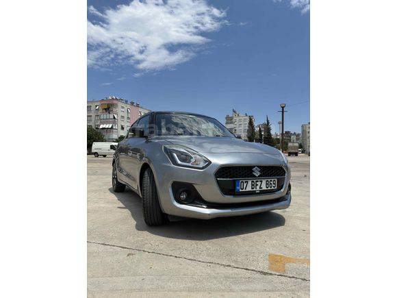 ÖĞRETMENDEN 78BİN KM SWIFT GLX DEĞİŞENSİZ
