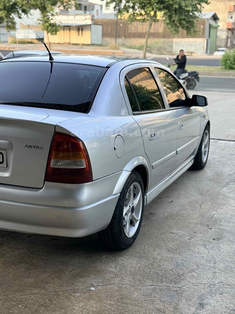 Galeriden Opel Astra 1.6 Comfort 2001 Model Şanlıurfa 390.000 km Gri (Gümüş) 7