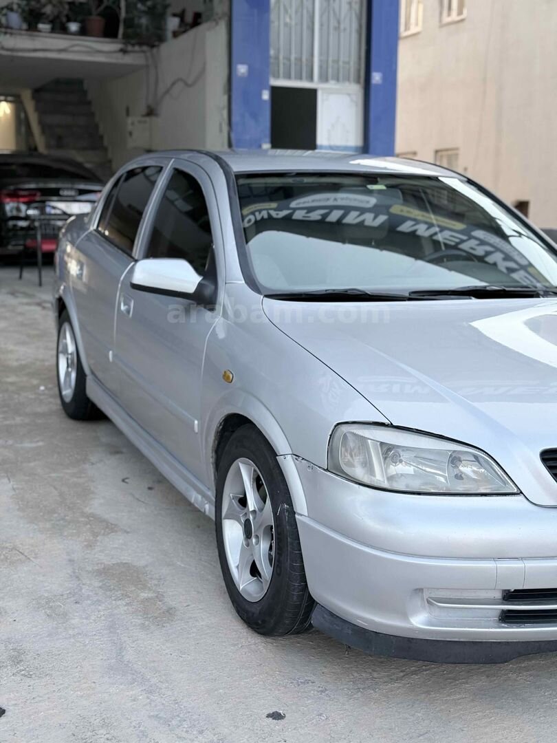 Galeriden Opel Astra 1.6 Comfort 2001 Model Şanlıurfa 390.000 km Gri (Gümüş) 4