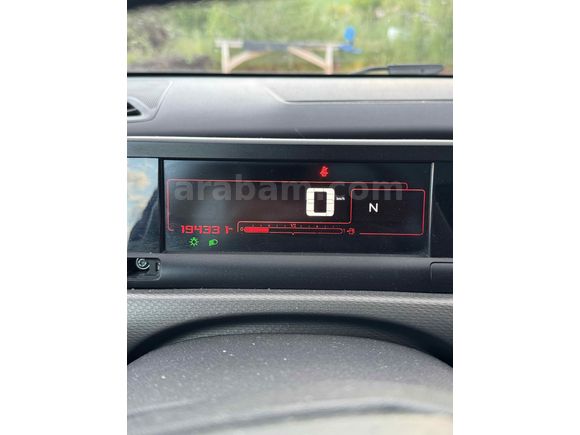 Sahibinden Citroen C4 Cactus 1.6 e-HDi Shine 2015 Model 