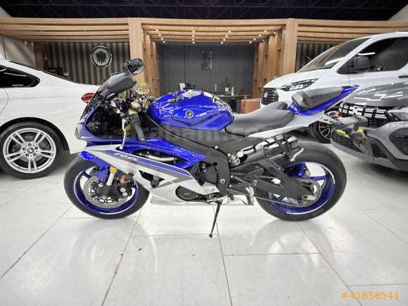 VM AUTO'DAN YAMAHA YZF R6 HATASIZ BOYASIZ TRAMERSİZ