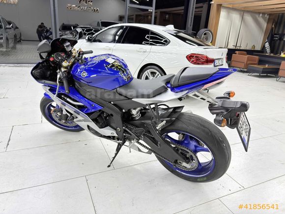 VM AUTO'DAN YAMAHA YZF R6 HATASIZ BOYASIZ TRAMERSİZ