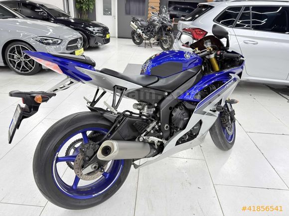 VM AUTO'DAN YAMAHA YZF R6 HATASIZ BOYASIZ TRAMERSİZ