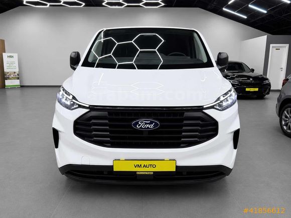 VM AUTO'DAN FORD CUSTOM 320S HATASIZ BOYASIZ %20 FATURALI