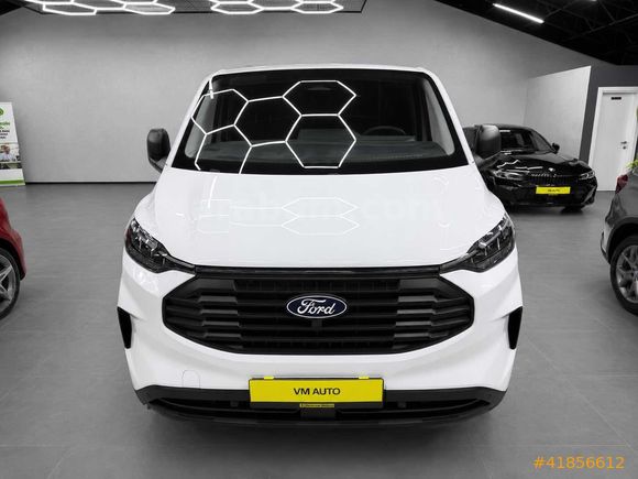 VM AUTO'DAN FORD CUSTOM 320S HATASIZ BOYASIZ %20 FATURALI