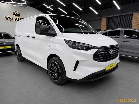 VM AUTO'DAN FORD CUSTOM 320S HATASIZ BOYASIZ %20 FATURALI