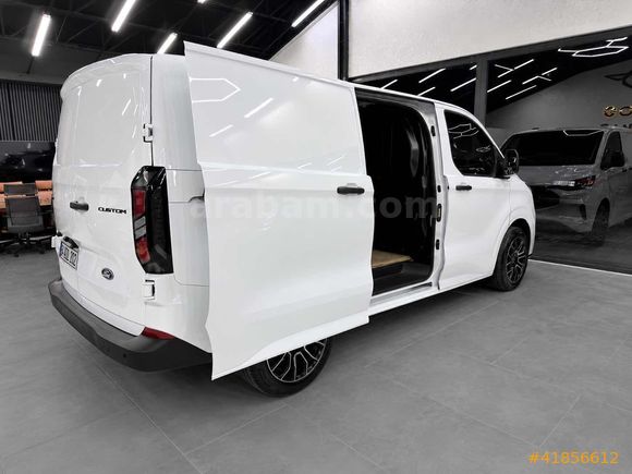 VM AUTO'DAN FORD CUSTOM 320S HATASIZ BOYASIZ %20 FATURALI
