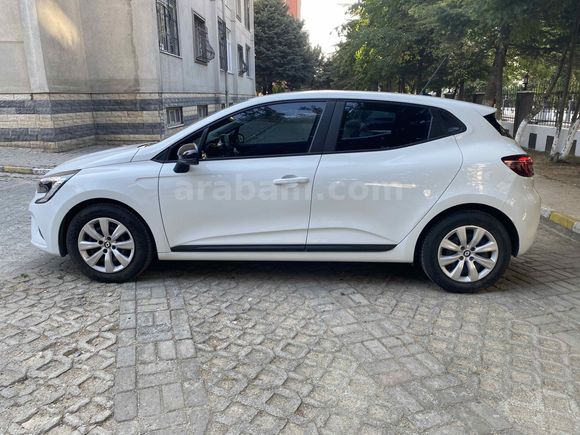 Sahibinden Renault Clio 1.0 TCe Joy 2022 Model 