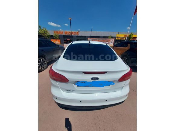 Sahibinden Ford Focus 1.6 Ti-VCT Trend X 2015 Model 