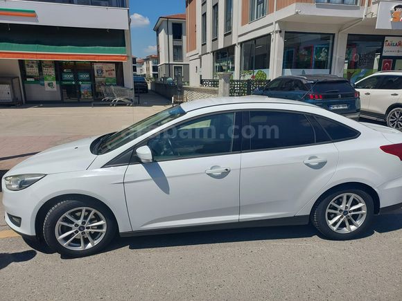 Sahibinden Ford Focus 1.6 Ti-VCT Trend X 2015 Model 