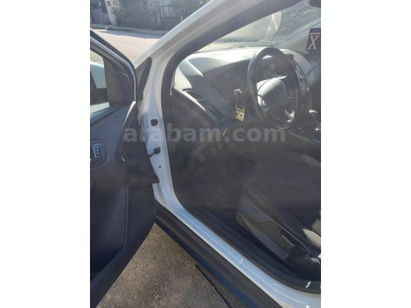 Sahibinden Ford Focus 1.6 Ti-VCT Trend X 2015 Model 