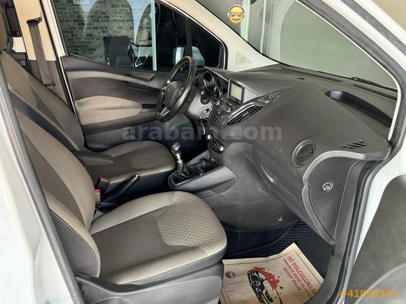 88BIN'DE 2020 MODEL FORD COURIER TİTANİUM PLUS HATASIZ