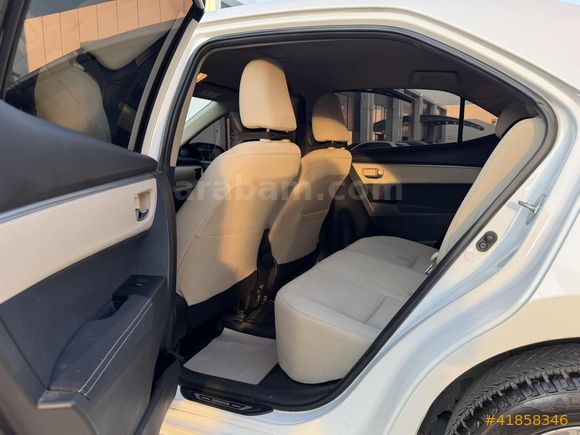 115 BIN'DE 2015 MODEL DİZEL COROLLA ADVANCE OTOMATİK HATASIZ