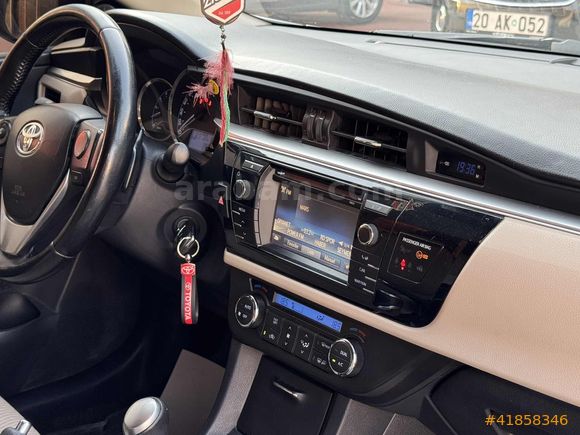 115 BIN'DE 2015 MODEL DİZEL COROLLA ADVANCE OTOMATİK HATASIZ