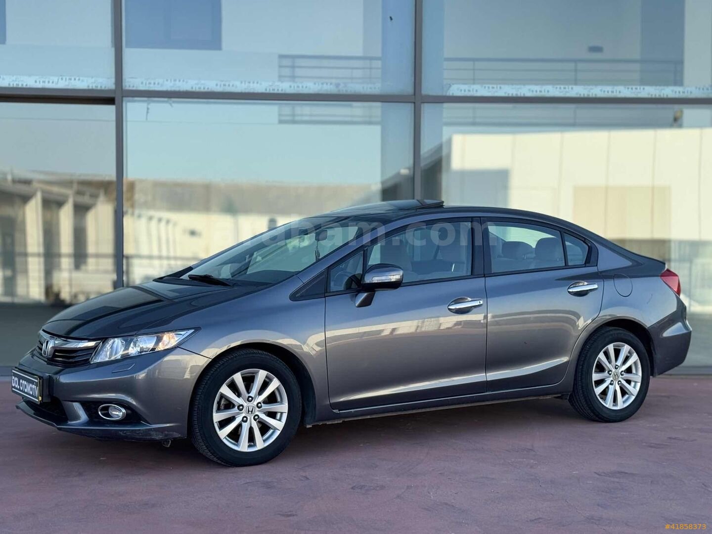 Galeriden Honda Civic 1.6i VTEC Eco Elegance 2012 Model Denizli 98.000 km Füme 3