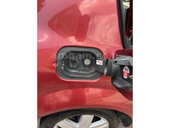 DEĞİŞENSİZ TERTEMİZ PARÇA BOYALI 2006  DİNAMİK FULL MEGANE
