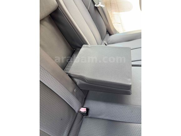 DEĞİŞENSİZ TERTEMİZ PARÇA BOYALI 2006  DİNAMİK FULL MEGANE