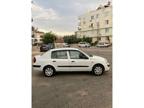 EMİN AUTOdan SATILIK Renault Clio 1.5 DCİ
 