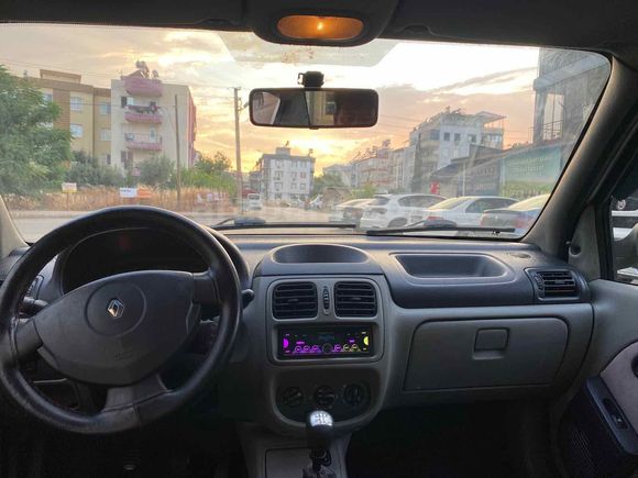 EMİN AUTOdan SATILIK Renault Clio 1.5 DCİ
 