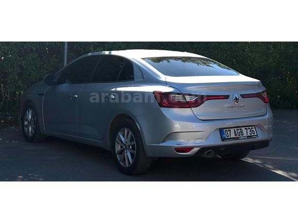 Sahibinden Renault Megane 1.5 Blue DCI Touch 2019 Model