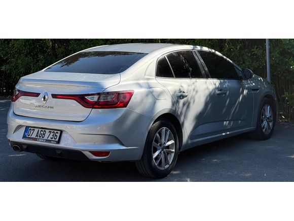 Sahibinden Renault Megane 1.5 Blue DCI Touch 2019 Model