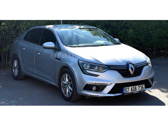 Sahibinden Renault Megane 1.5 Blue DCI Touch 2019 Model