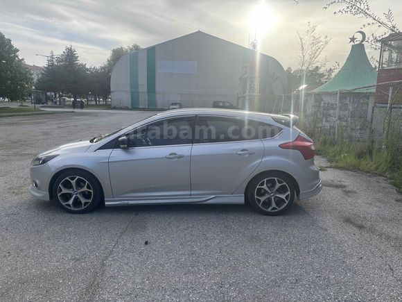 Sahibinden Ford Focus 1.6 Ti-VCT Trend 2012 Model 