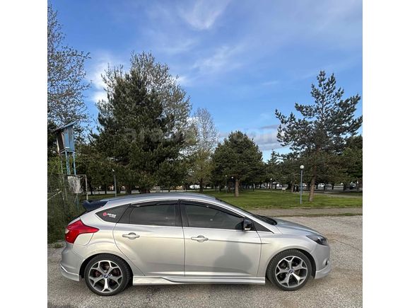 Sahibinden Ford Focus 1.6 Ti-VCT Trend 2012 Model 