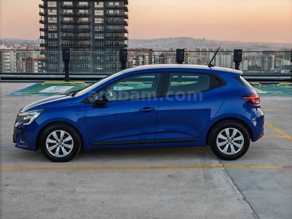 2023 MODEL 76 BİN KM HATASIZ BOYASIZ YETKİLİ SERVİS BAKIMLI CLİO