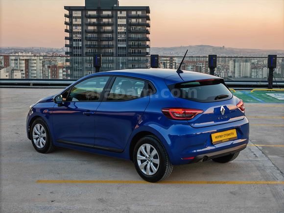 2023 MODEL 76 BİN KM HATASIZ BOYASIZ YETKİLİ SERVİS BAKIMLI CLİO