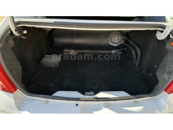 Sahibinden Renault Symbol 1.2 Authentique 2012 Model  140.000 km Beyaz