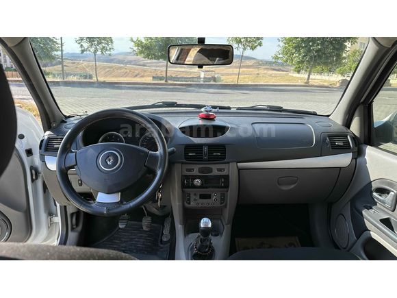 Sahibinden Renault Symbol 1.2 Authentique 2012 Model  140.000 km Beyaz
