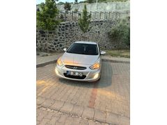 Sahibinden Hyundai Accent Blue 1.6 CRDI Mode Plus 2015 Model Nevşehir 178.500 km Gri