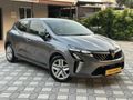 2025 RENAULT CLİO 13 BİNDE HATASIZ BOYASIZ GSR2 MİNERAL GRİ