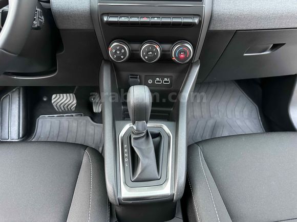 2025 RENAULT CLİO 13 BİNDE HATASIZ BOYASIZ GSR2 MİNERAL GRİ