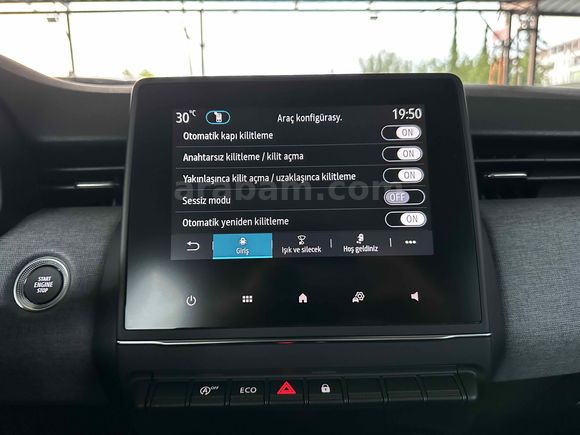 2025 RENAULT CLİO 13 BİNDE HATASIZ BOYASIZ GSR2 MİNERAL GRİ