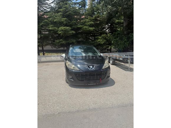 Sahibinden Peugeot 207 1.6 VTi Sportium 2011 Model