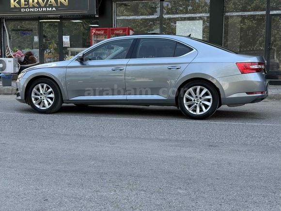 2020 ÇIKIŞLI 2019 MODEL 102 BİNDE CAM TAVAN 