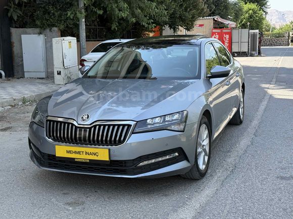 2020 ÇIKIŞLI 2019 MODEL 102 BİNDE CAM TAVAN 