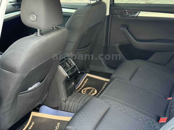 2020 ÇIKIŞLI 2019 MODEL 102 BİNDE CAM TAVAN 